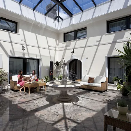 Aparthotel Vila Minka-2